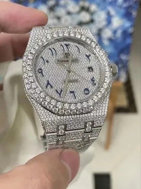 Audemars Piguet Classic Gold Fusion Watch - Image 5